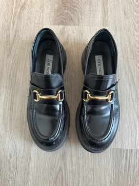 Steve Madden Black Leather Loafers with Gold Horsebit